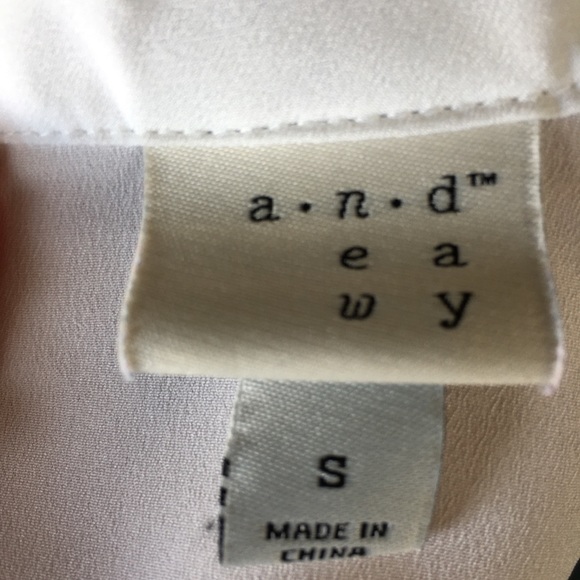 A New Day Shirt - Sz S - Picture 4 of 5